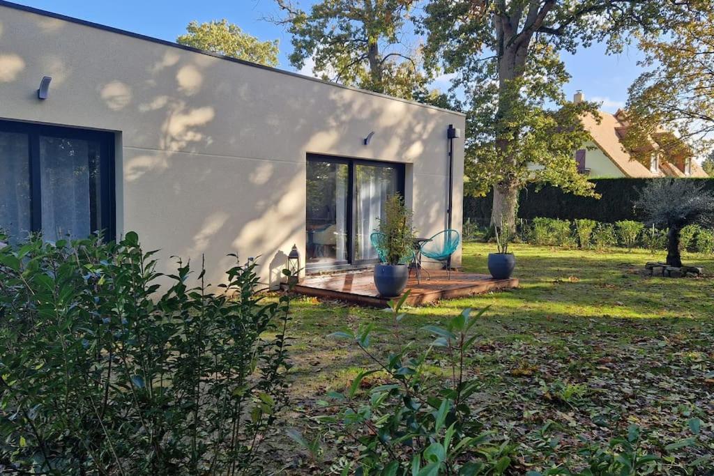 Gite Les Bruyeres Janville  Exteriör bild